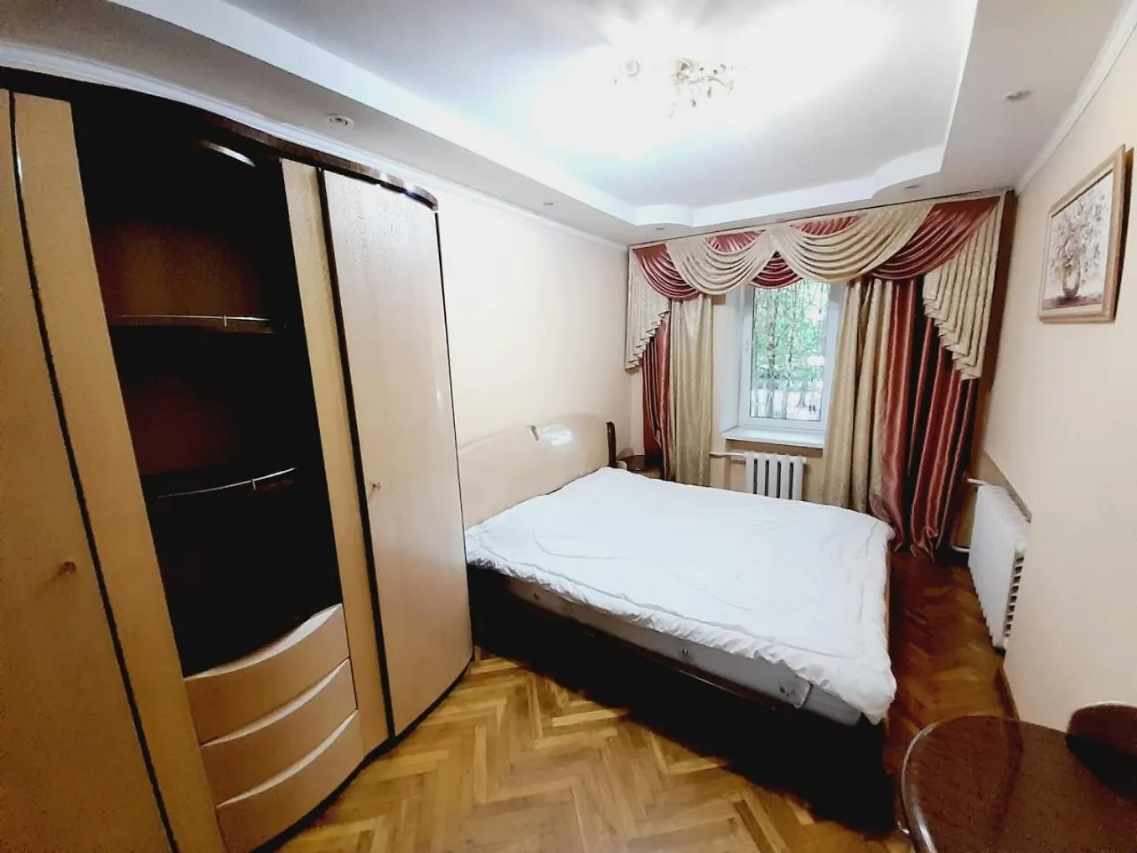 Апартаменти 2-Кімнатні В Центрі, Метро Печерська Kyiv 0*,  Ukraine